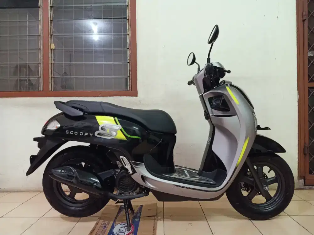 Honda NEW SCOOPY REMOTE CBS ISS TERBARU 2025 BL 9( KM 1 RB ASLI / GRES