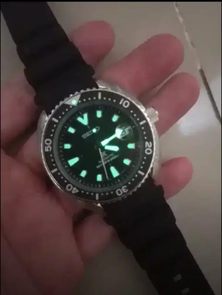 Jam tangan Seiko Diver rubber mesin otomatis