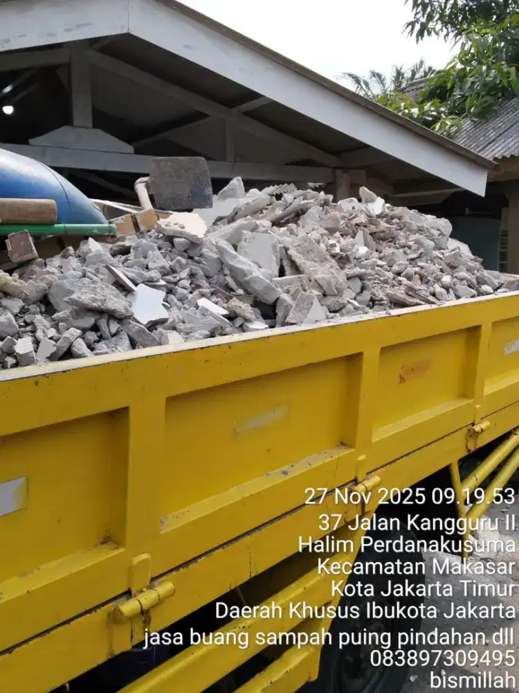 Jasa angkut puing dan tanah