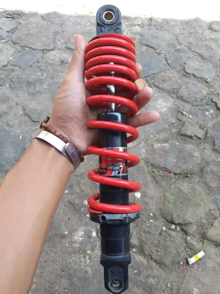 Shock belakang yss