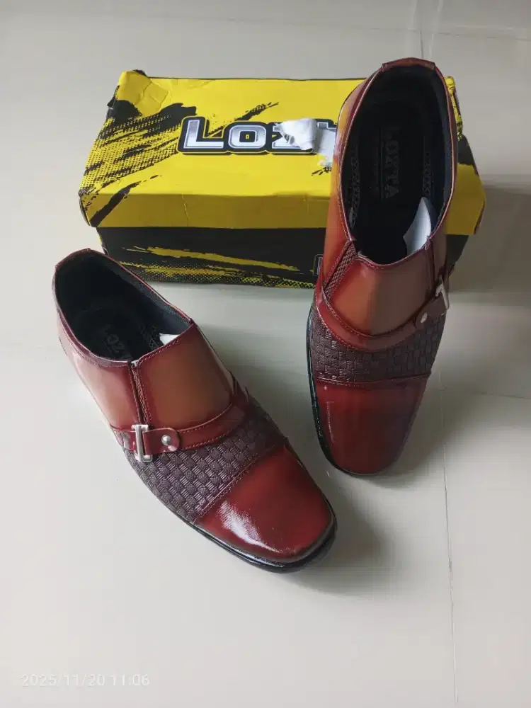 Jual sepatu brand lokal original 40