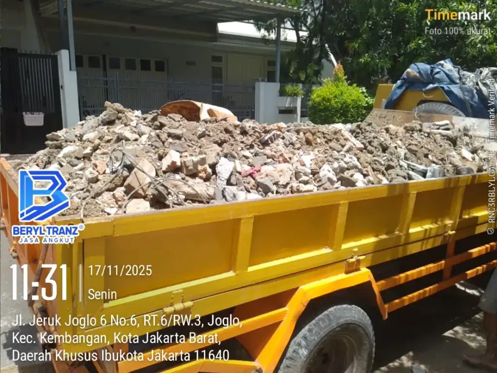 Jasa buang puing dan tanah