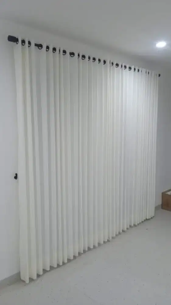 gorden penyekat ruangan