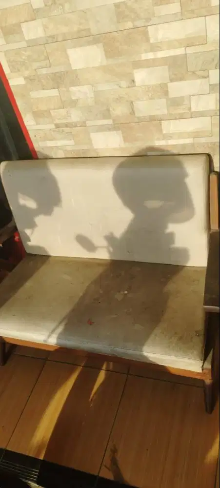 DIJUAL! KURSI PANJANG INTERIOR RUMAH