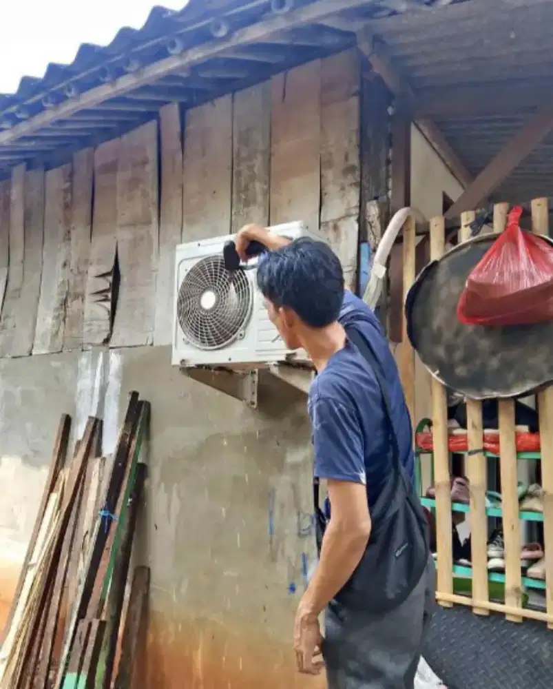 SERVICE AC TIDAK DINGIN, BONGKAR PASANG AC, CUCI AC, TAMBAH ISI FREON