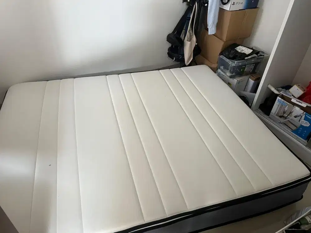 Kasur Springbed empuk Zinus 160 x 200