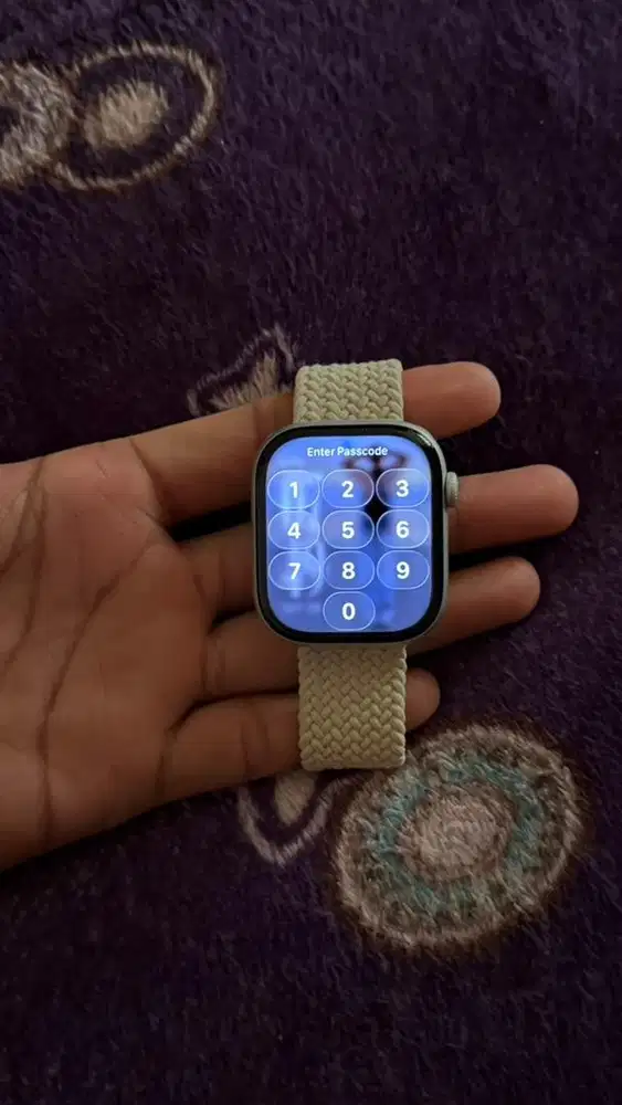 apple watch series 9 46mm Starlight Silver