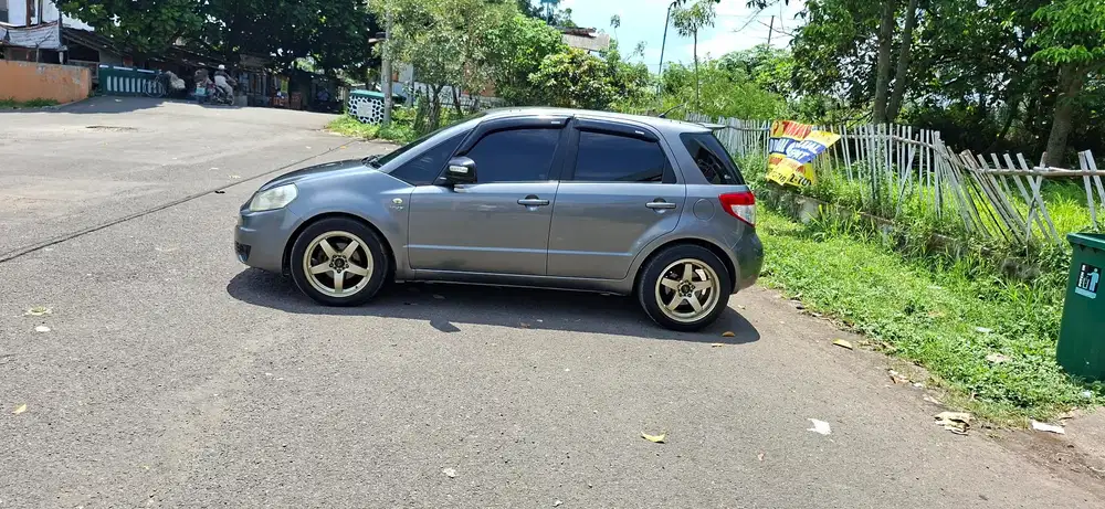 Suzuki SX4 2010 Bensin