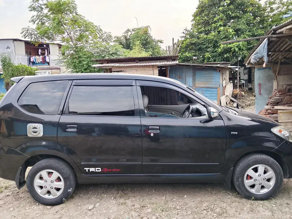 Toyota Avanza 2011 Bensin