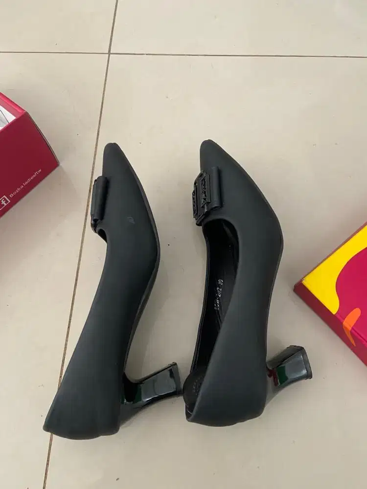 Heels bozka size 39 tinggi 5cm