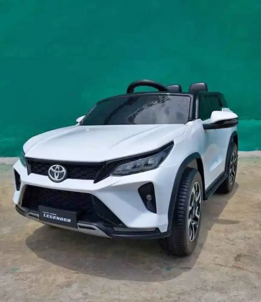 Mobil aki remote anak Fortuner