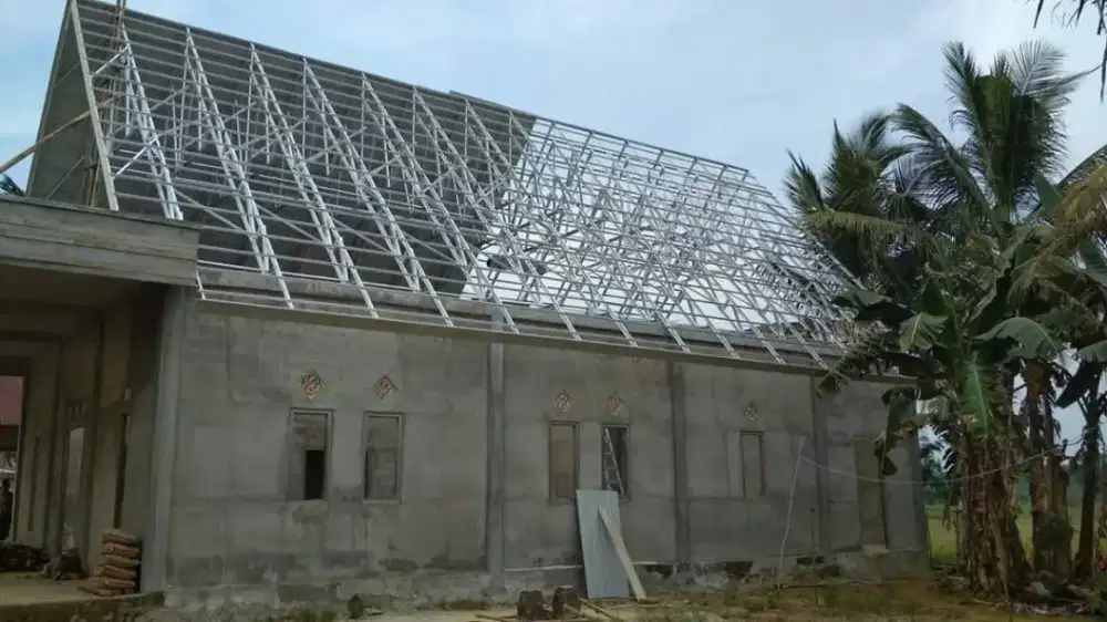 renovasi bongkar pasang atap rumah
