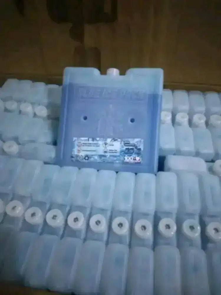 Blue ice pack fungsinya sama seperti es batu
