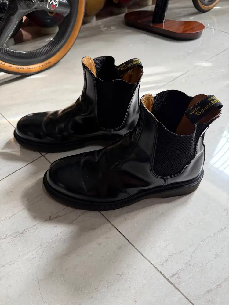 Dr Martens Chelsea Boots Hitam Size US 8 Men