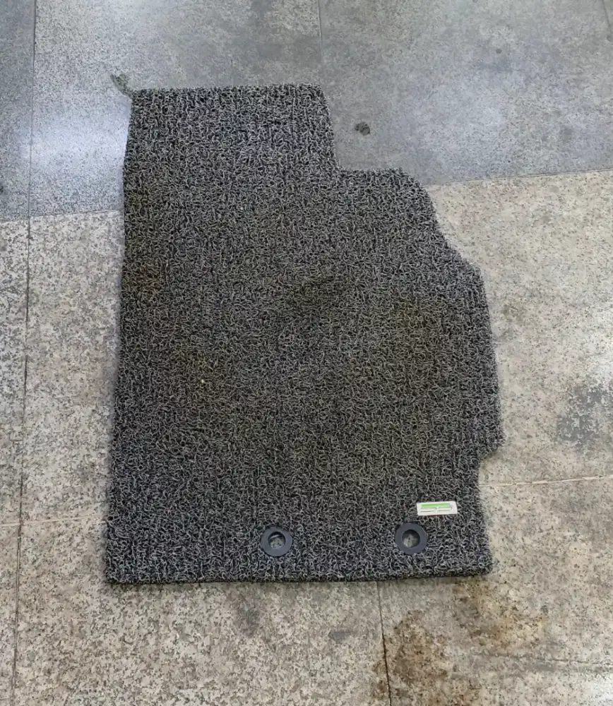 Dijual cepat karpet mie mobil sienta