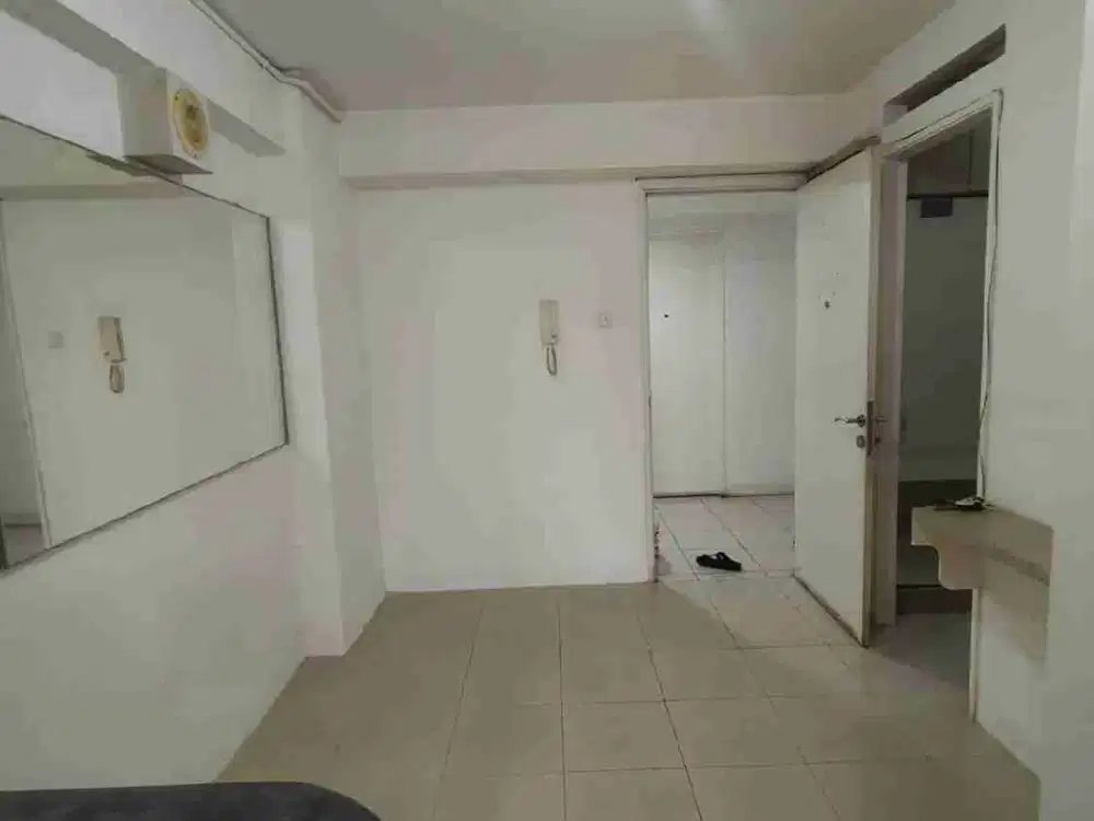 Jual 2 BR Semi Furnished Apartemen Bassura City