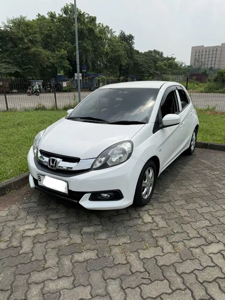 Honda Brio 1.3 AT Matic 2012 Putih CBU upgrade bemper velg