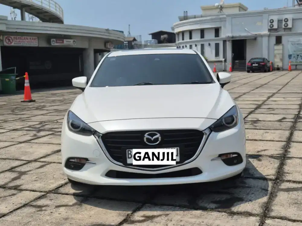 (Km 50rb) Mazda 3 Hatchback AT 2018 Tgn1 Grezz Bisa DP Minim