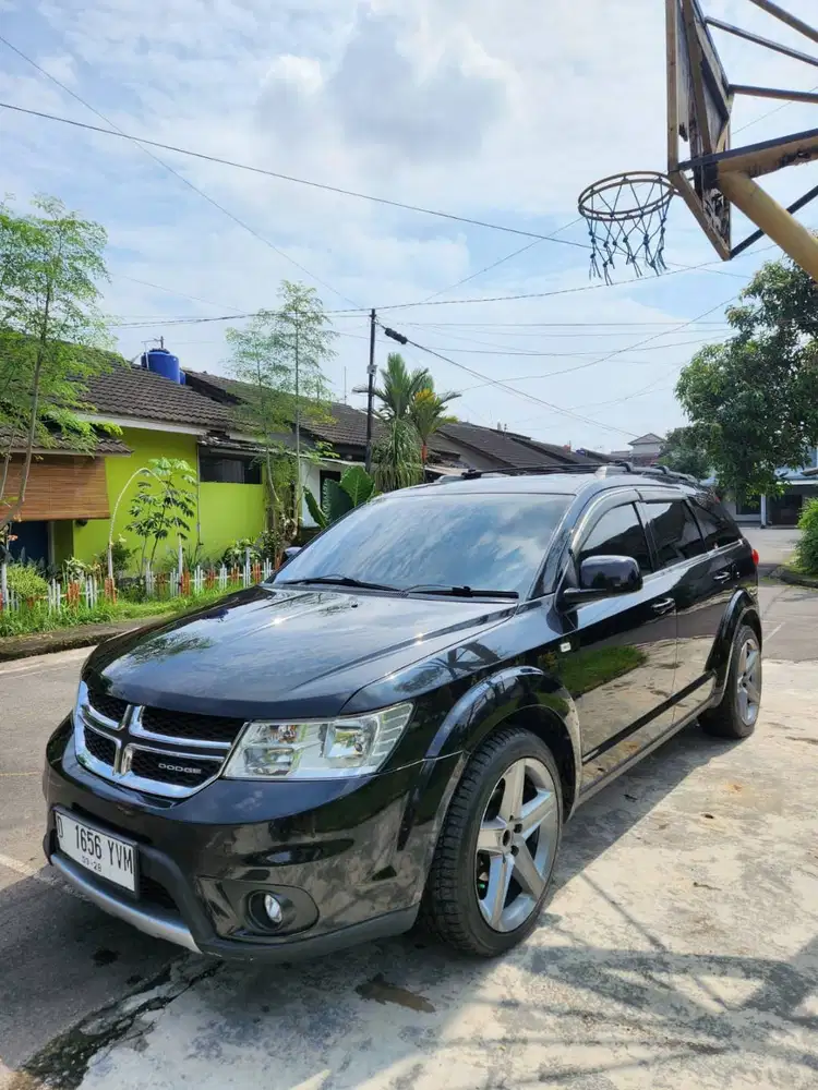 DODGE JOURNEY 2012