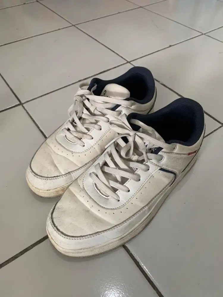 Sepatu airwalk size 42