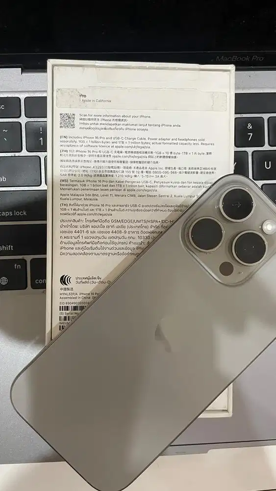 iPhone 16 Pro 256GB Natural Titanium