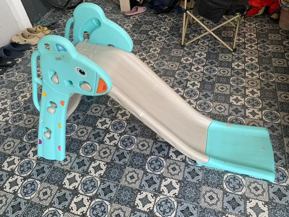 Perosotan anak bekas