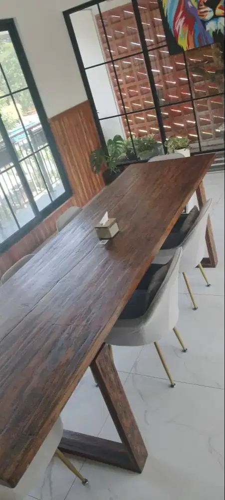 DIJUAL! 1 SET MEJA KURSI UNTUK INTERIOR RUMAH