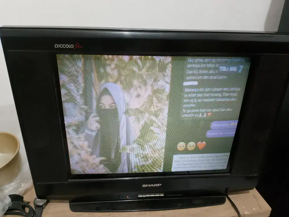 Jual TV Sharp Piccolo Slim 1 set