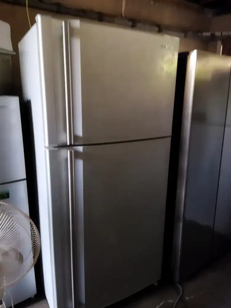 Kulkas Hitachi Super Jumbo 2 Pintu 600L