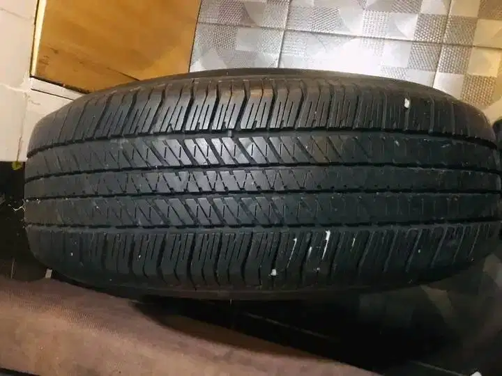 Ban 265/65/R17 merk Brigestone Dueler H/T