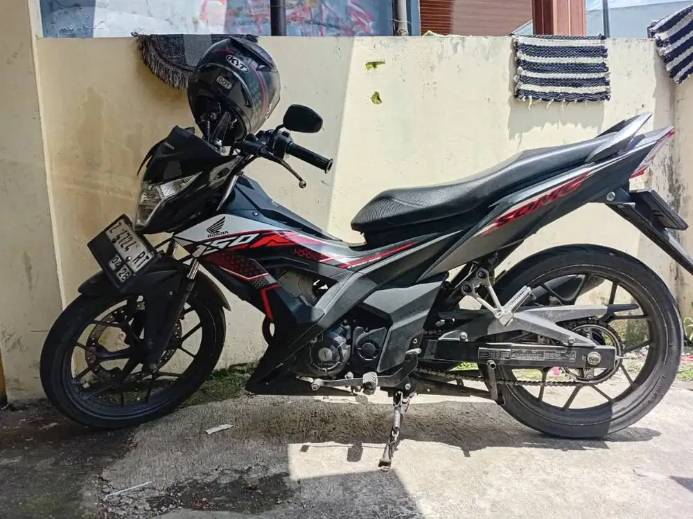 Sonic 150 R 2023, Kumplit tangan pertama