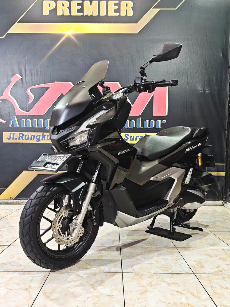 Honda ADV 160 non abs th.2022 low km. Kinyis2 .Anugerah motor rungkut