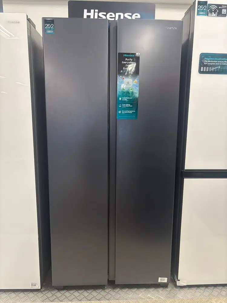 Kulkas side by side Hisense