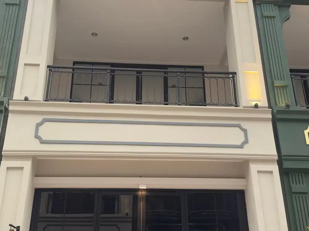 Dijual Ruko 3 Lantai Bagus dan Strategis Euro Asia PIK 2