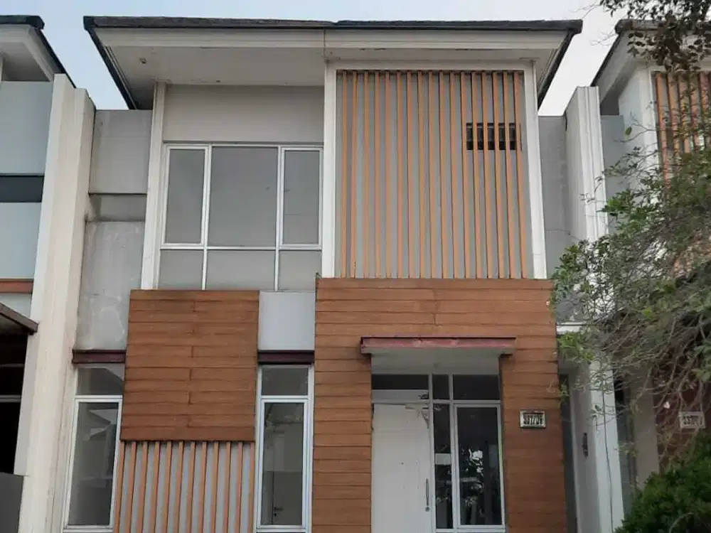 Disewakan Rumah Boulevard di Cluster Garden Ville Citra Raya