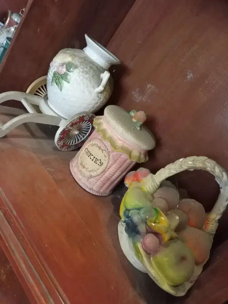 Aneka Vas Bunga Keramik