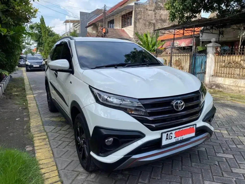 RUSH 1.5 TRD Sportivo 2019, ISTIMEWA