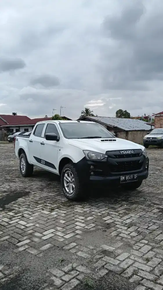 Isuzu D-Max manual 4x4