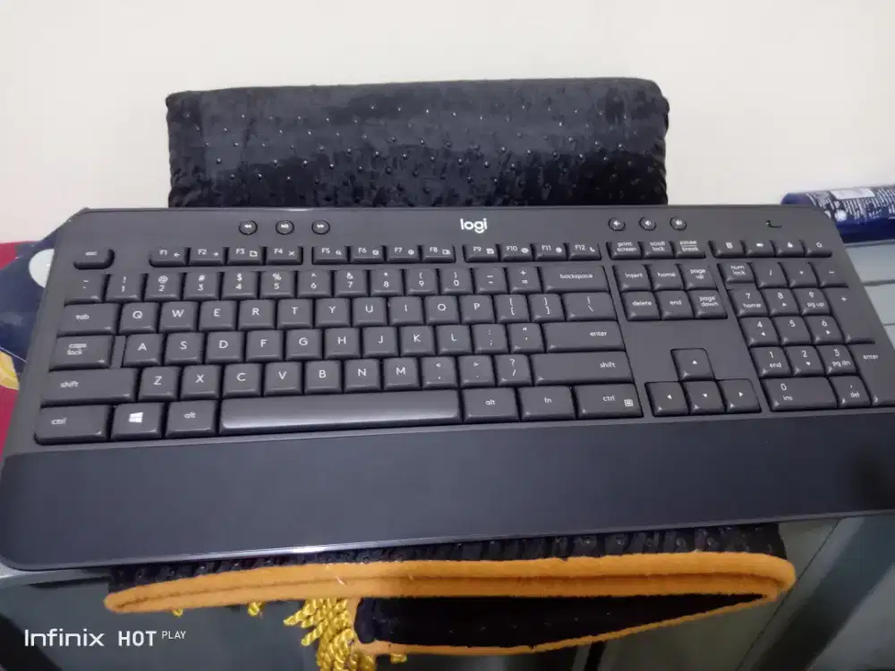 Keyboard wireless