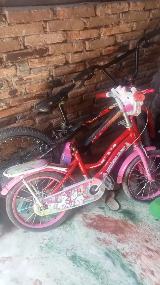 Jual cepat...Rp600/2 sepeda.. kondisi butuh perbaikan sedikit