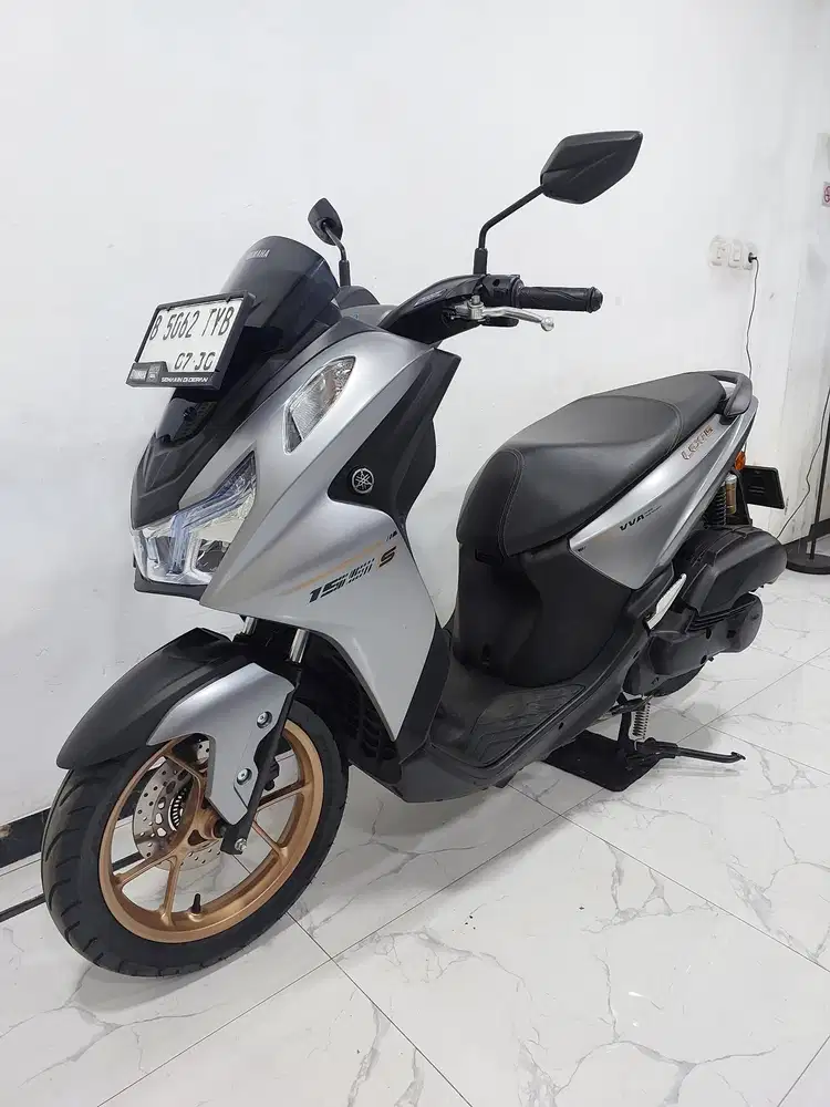 Yamaha New Lexi LX 155 S Keyless 2025 bln 7 Km 4 rb Kredit DP 1 Jt