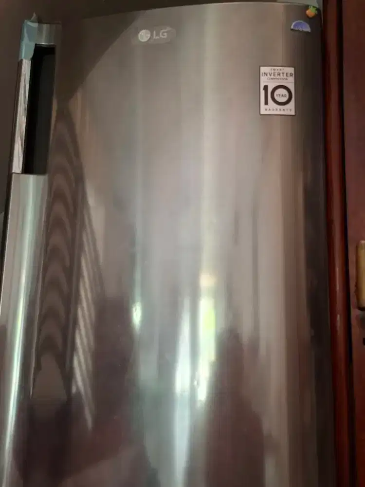 Dijual Kulkas Freezer Merk LG