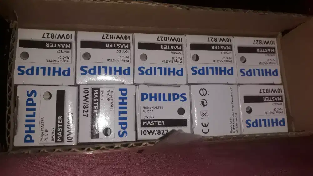 Lampu philips 2 box