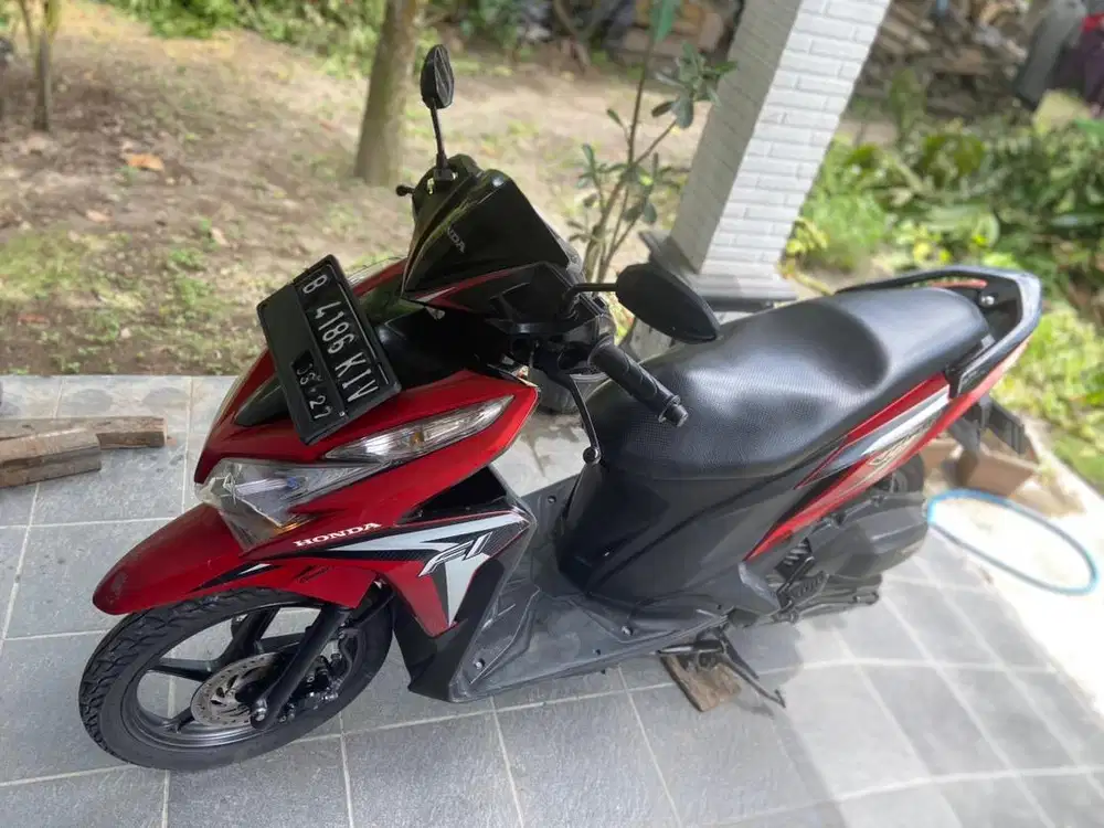 Vario 125 KZR tahun 2013 Plat B