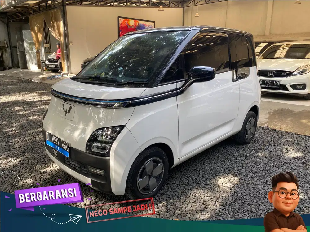 WULING AIR EV LONG RANGE AT MATIC 2022 ISTIMEWA