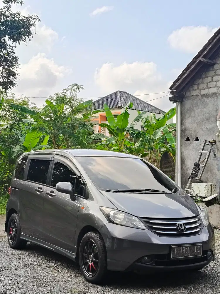Honda Freed 2009 Bensin