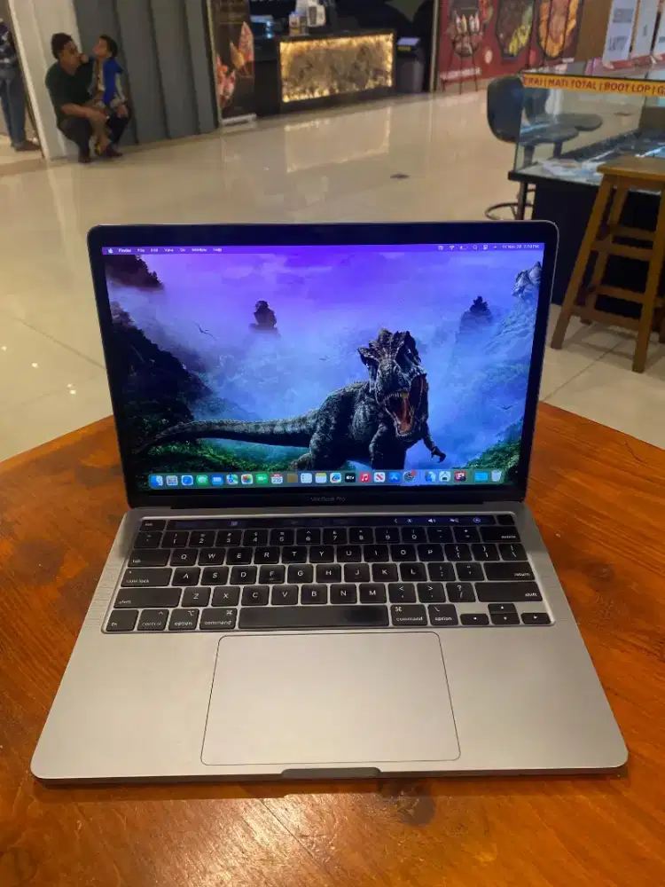 Macbook Pro 13 inch 2020 Touchbar