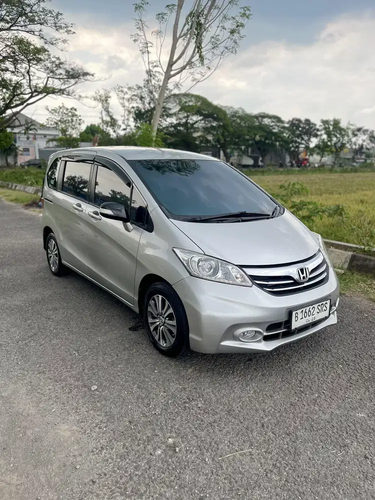 Honda Freed E PSD 2013