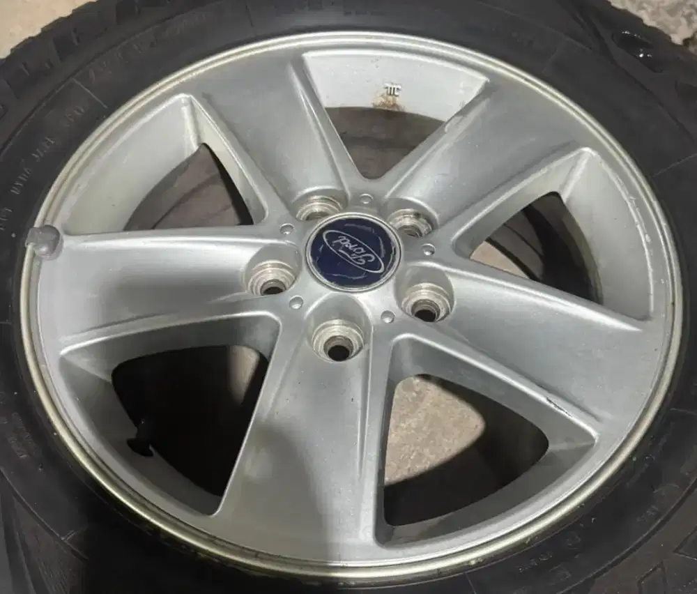 Dijual Velg Exscape ring 16 dan Ban