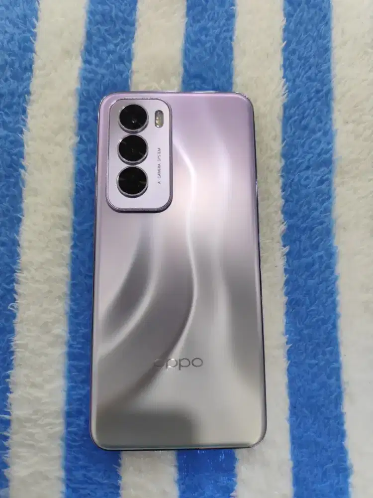 Hp Second Oppo RENO 12 Pro 5G Ram 12/512GB Resmi Sept 2026 Lengkap